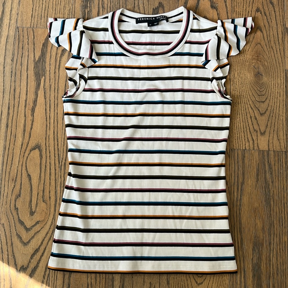 Veronica Beard ribbed flutter sleeve top. XS